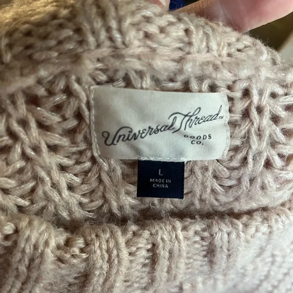 Tan Universal Thread Sweater size L - Picture 9 of 9